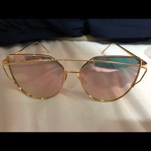 Stylish Sunglasses (MAKE AN OFFER)